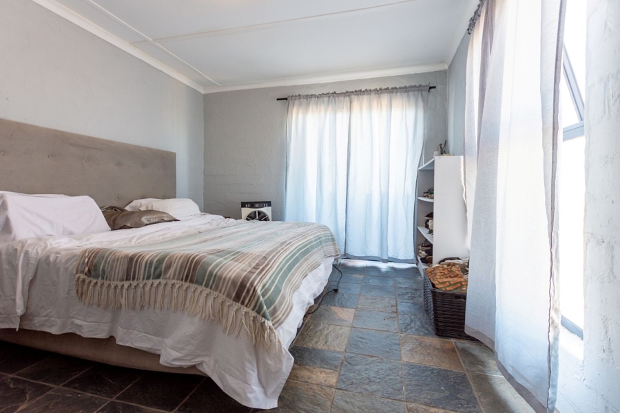 13 Bedroom Property for Sale in Olifantskop Western Cape